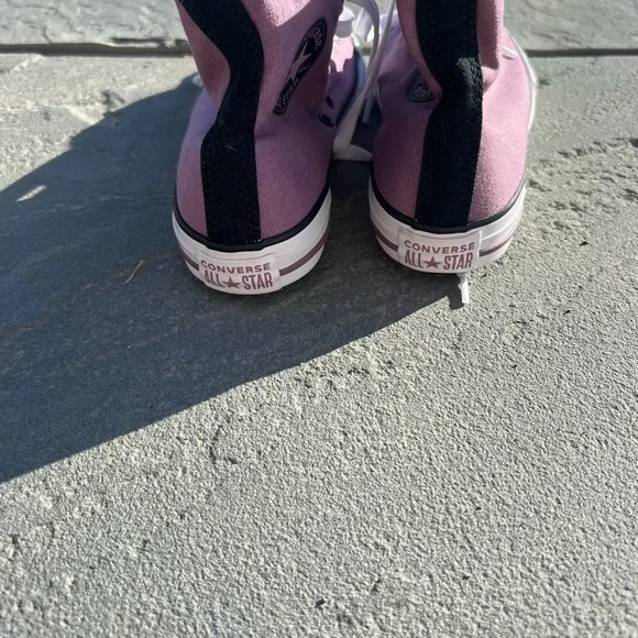 Brand New Purple High-Top Converse with White Laces - Picture 4 of 8